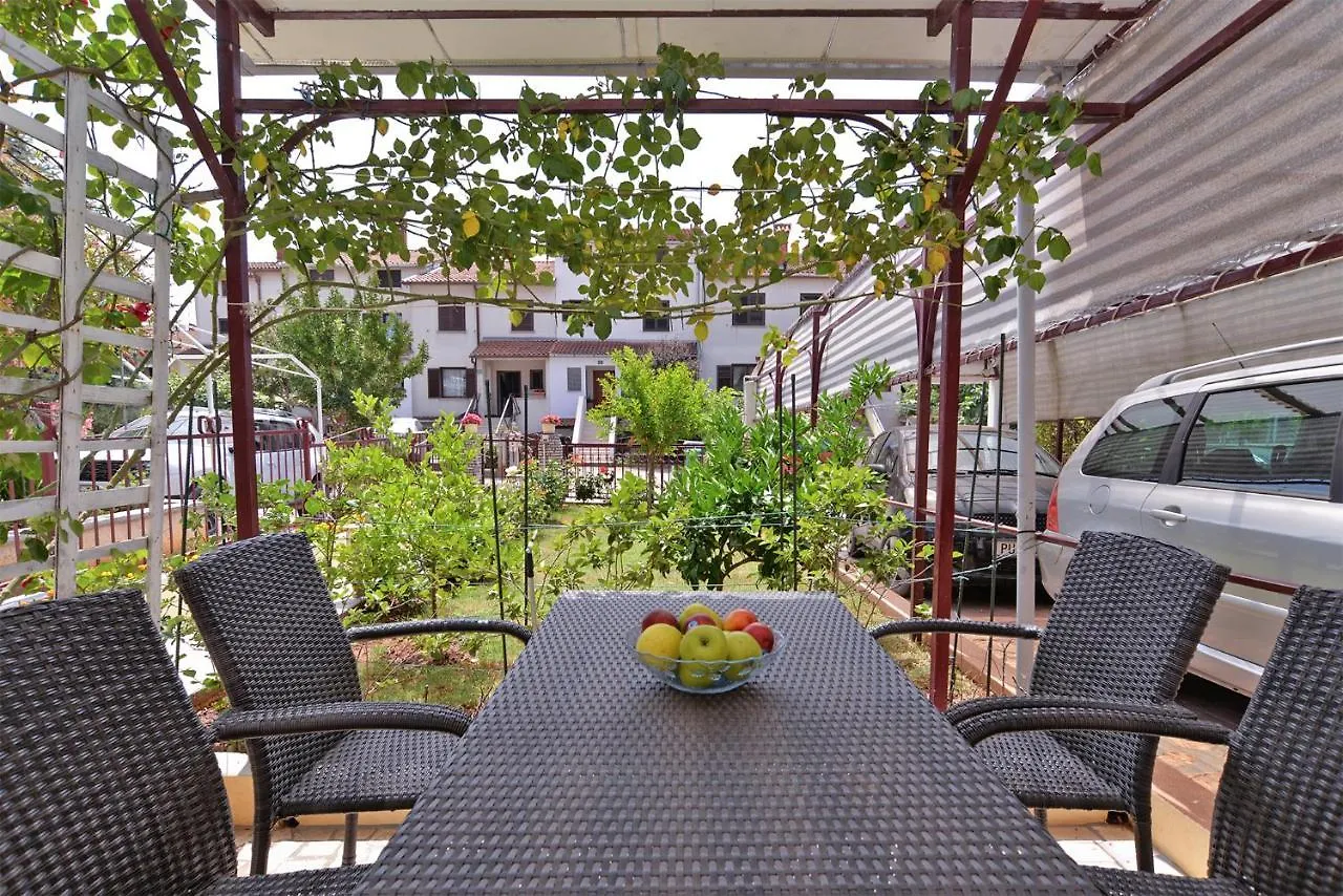 פולה Apartments Aleksandra 43
