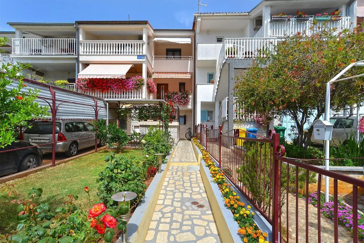 Apartments Aleksandra 43 Pula Croatia