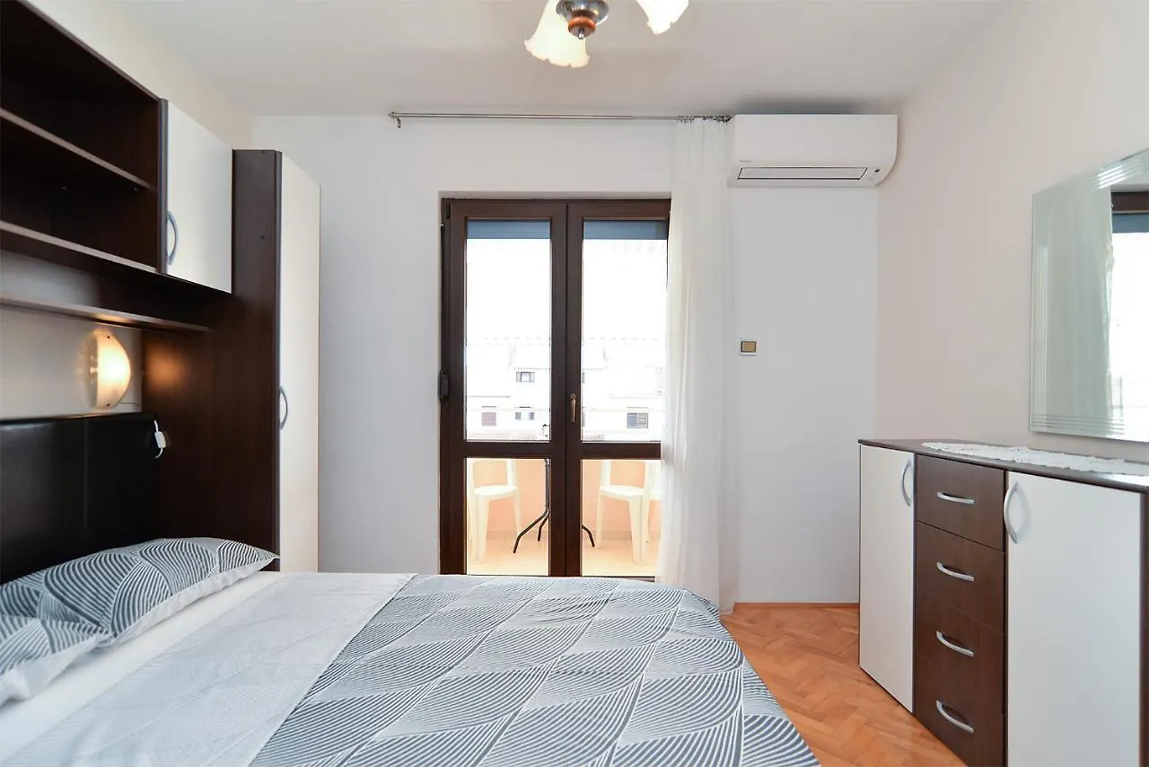 Apartments Aleksandra 43 Pula