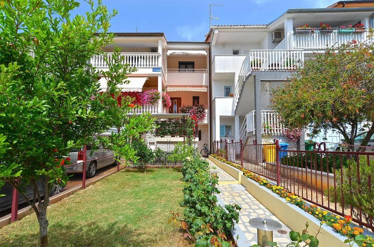 Apartments Aleksandra 43 Pula