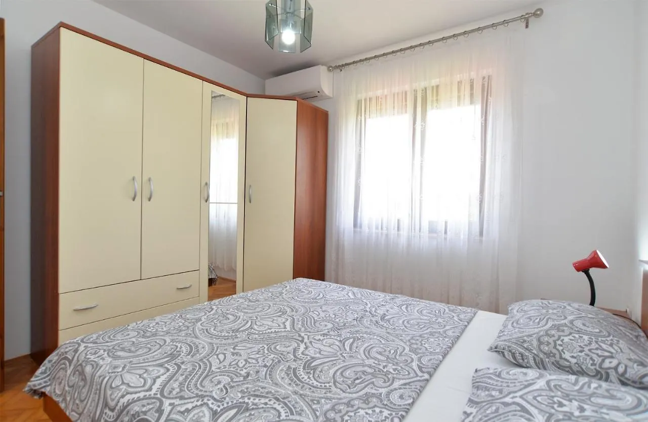 Apartments Aleksandra 43 Pula Croatia