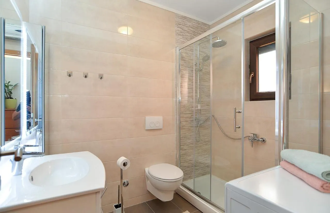 Apartments Aleksandra 43 Pula