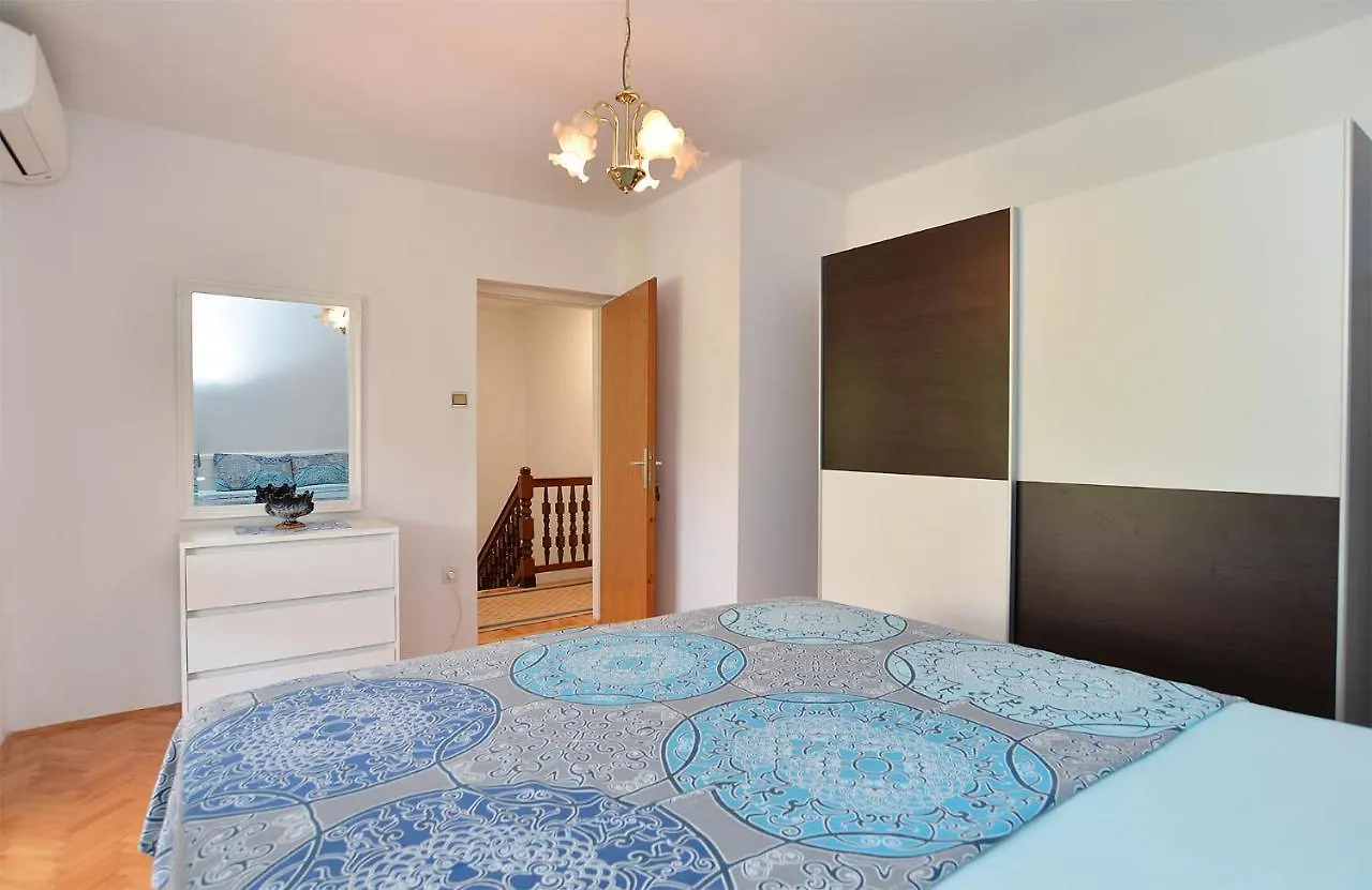 Apartments Aleksandra 43 Pula 0*,  Croatia
