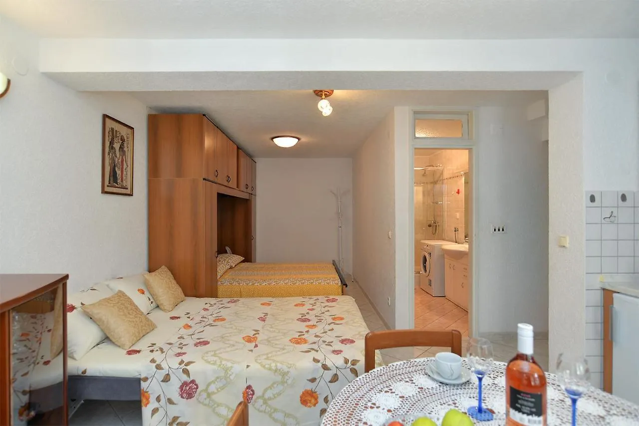 Apartments Aleksandra 43 Pula